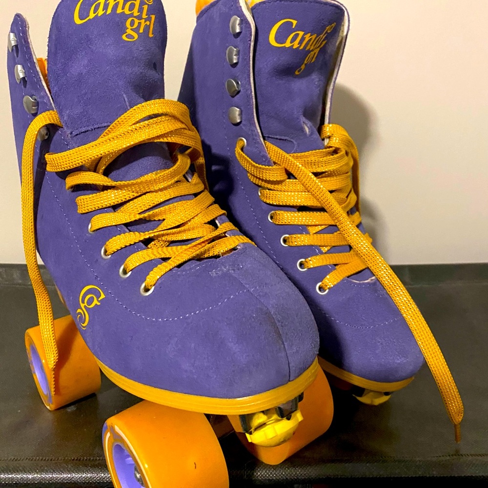 Candi girl Carlin skates- periwinkle